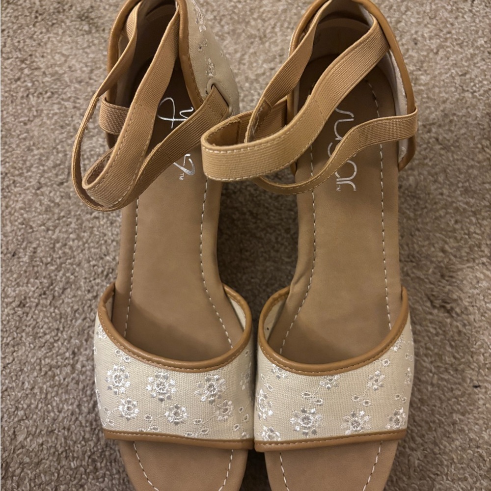 Chic Tan and Cream Women's Wedges